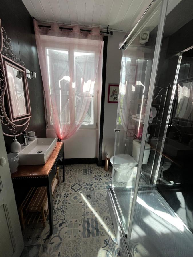 Le gîte de Lucas Peyrillac-et-Millac Extérieur photo